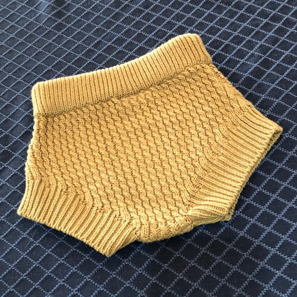 MEBIE BABY knit bloomers - Tan - Size: 3 - 6 mo - Cotton knit - like new